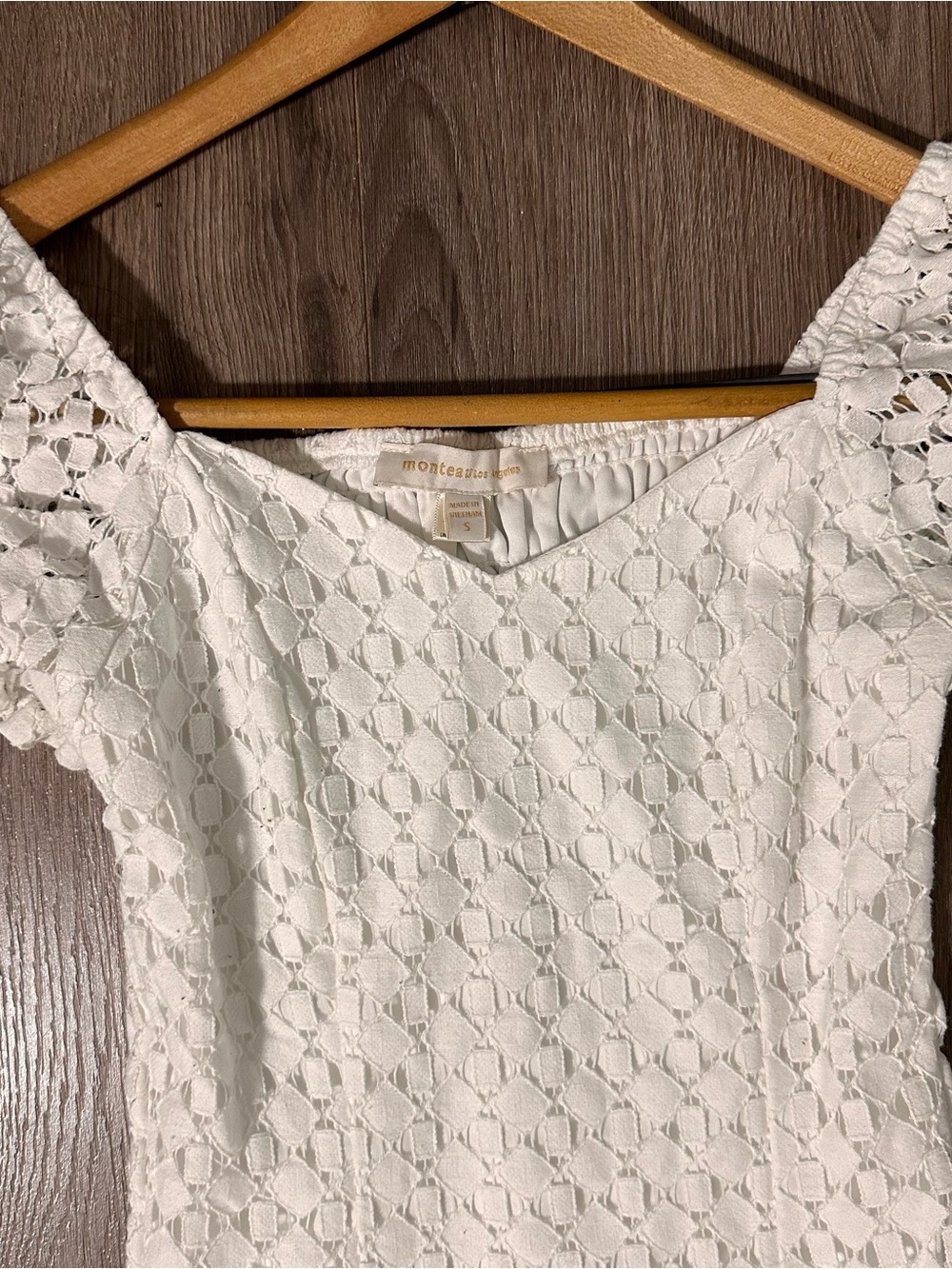 Monteau LA White Cropped Puff Sleeve Top - Picture 2 of 6